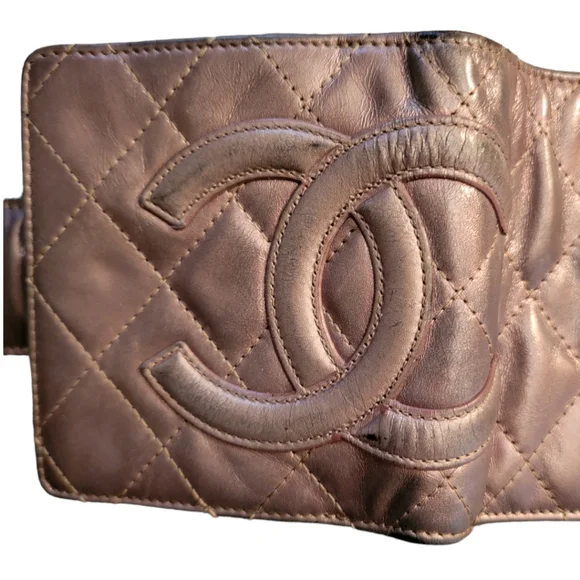 CHANEL | Lavender Cotton Club Interlocking CC Logo Compact Wallet 2008-'09 - Picture 5 of 16